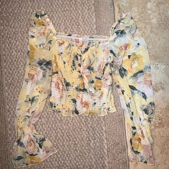 Tops - Floral Top 